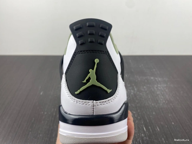One Kick AQ9129-103 4 WMNS Air Jordan Seafoam 0817
